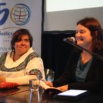 Rquel Calvo de la junta de medicusmundi bizkaia en la presentación de Maria Dolores Marroquín, de la asociación LaCuerda de Guatemala (Foto: Ecuador Etxea)