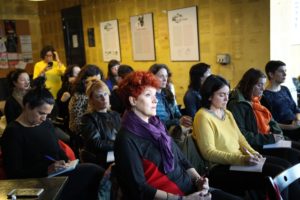 La jornada se realizó en el Hika Ateneo ante un nutrido grupo de asistentes (Foto: Ecuador Etxea)